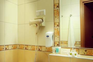 Фото номера Двухместный номер с 2 отдельными кроватями Отель Hotel Basztowy г. Сандомир 18