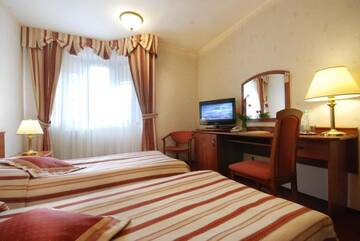 Фото номера Двухместный номер с 2 отдельными кроватями Отель Hotel Basztowy г. Сандомир 14